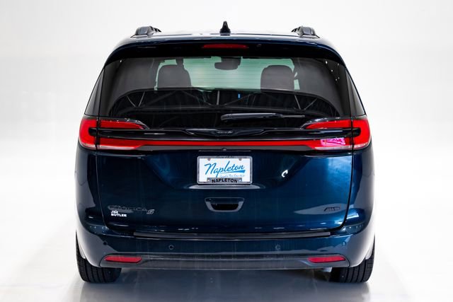 Used 2023 Chrysler Pacifica Touring-L w/ S Appearance Package AWD/4WD image 30