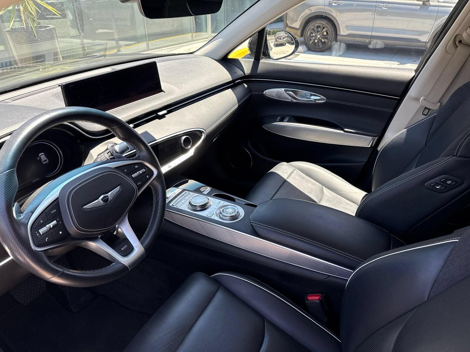 Used 2023 Genesis Electrified GV70 AWD/4WD image 5