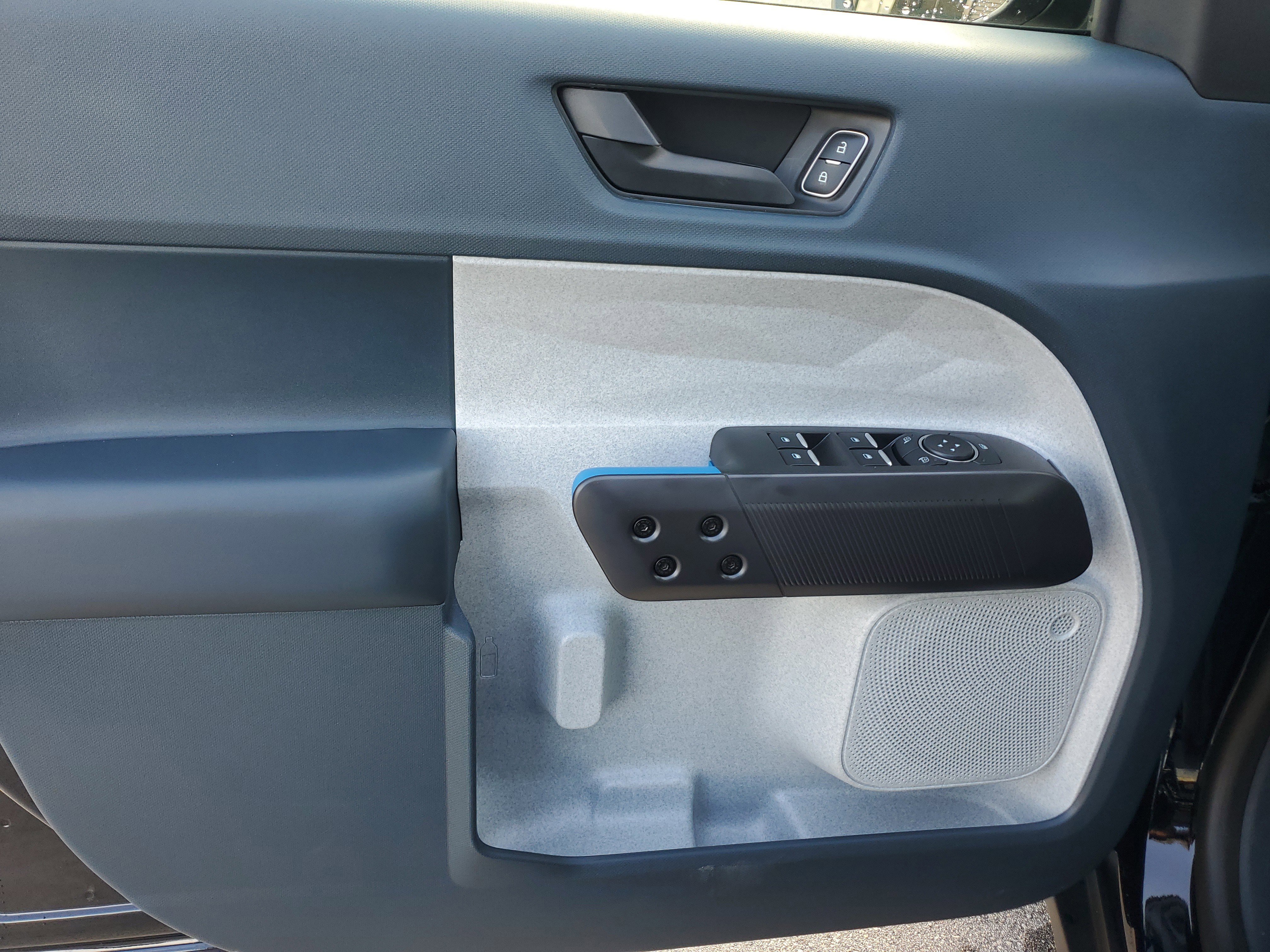 New 2025 Ford Maverick XLT w/ XLT Luxury Package image 12