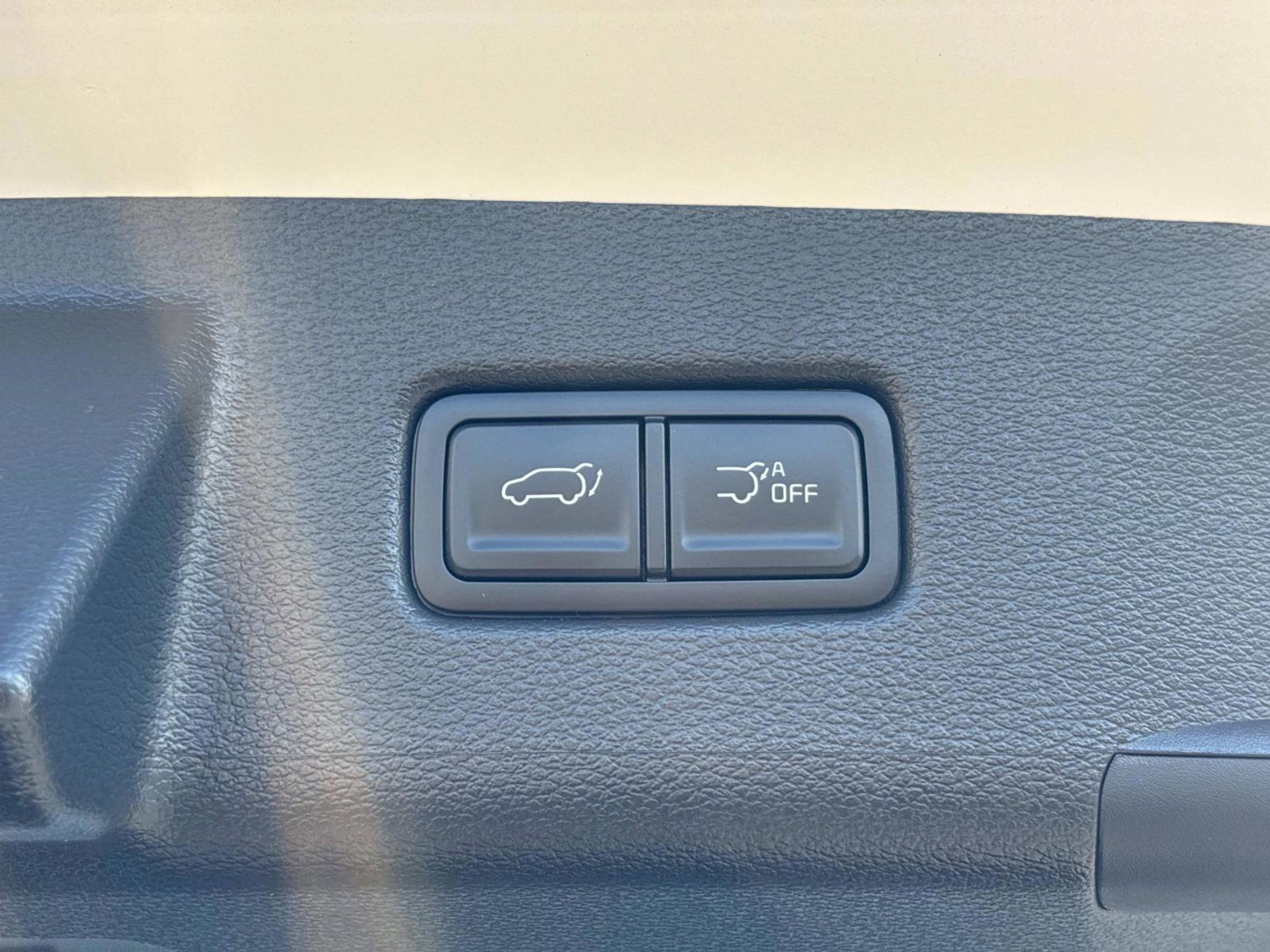 New 2025 Kia Telluride S image 9