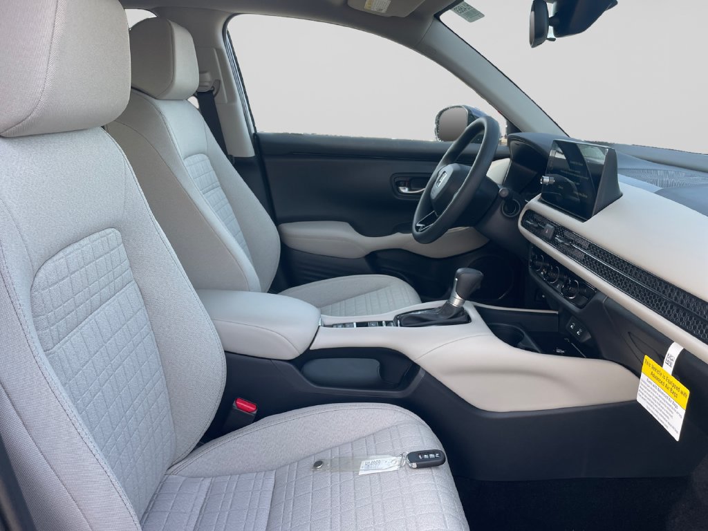 New 2027 Honda HR-V LX image 11