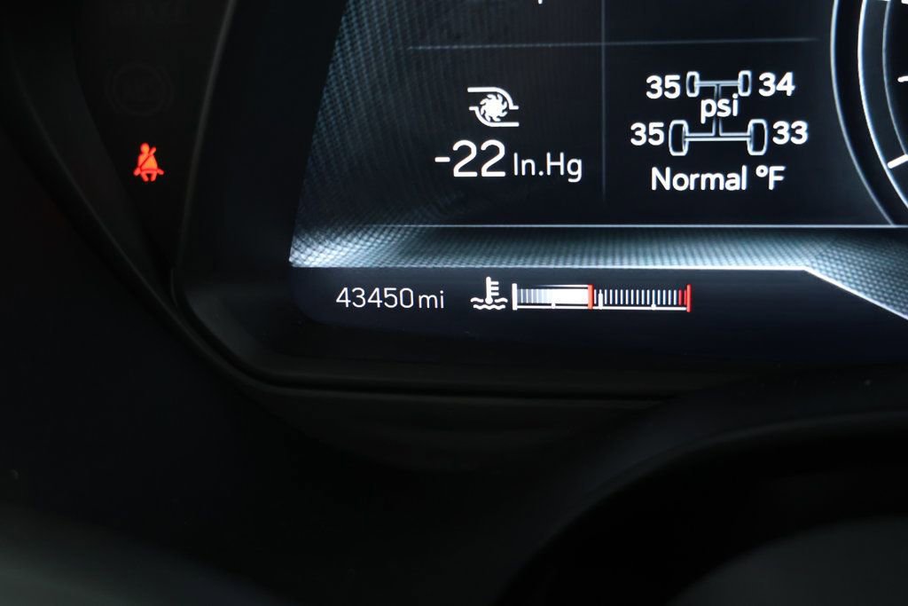 Used 2021 Cadillac CT4 V w/ Technology Package image 14