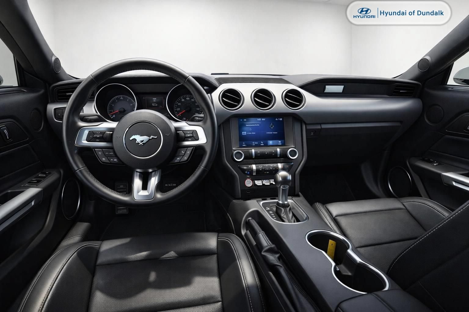 Used 2022 Ford Mustang Premium RWD image 9