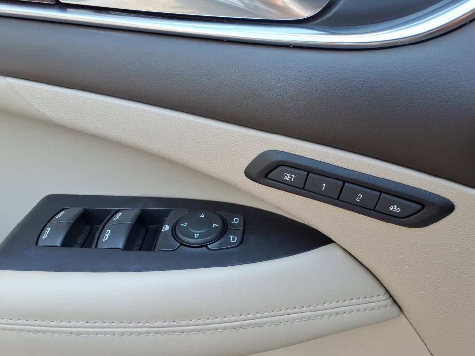Used 2019 Buick LaCrosse Essence w/ Sun and Shade Package image 27