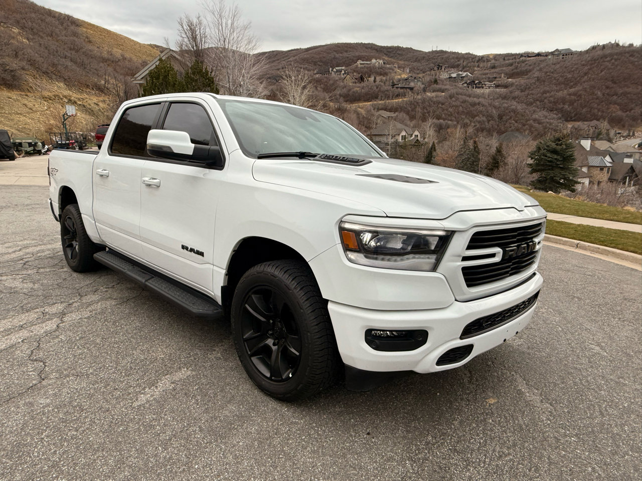 Used 2023 RAM 1500 Sport w/ G/T Package image 3