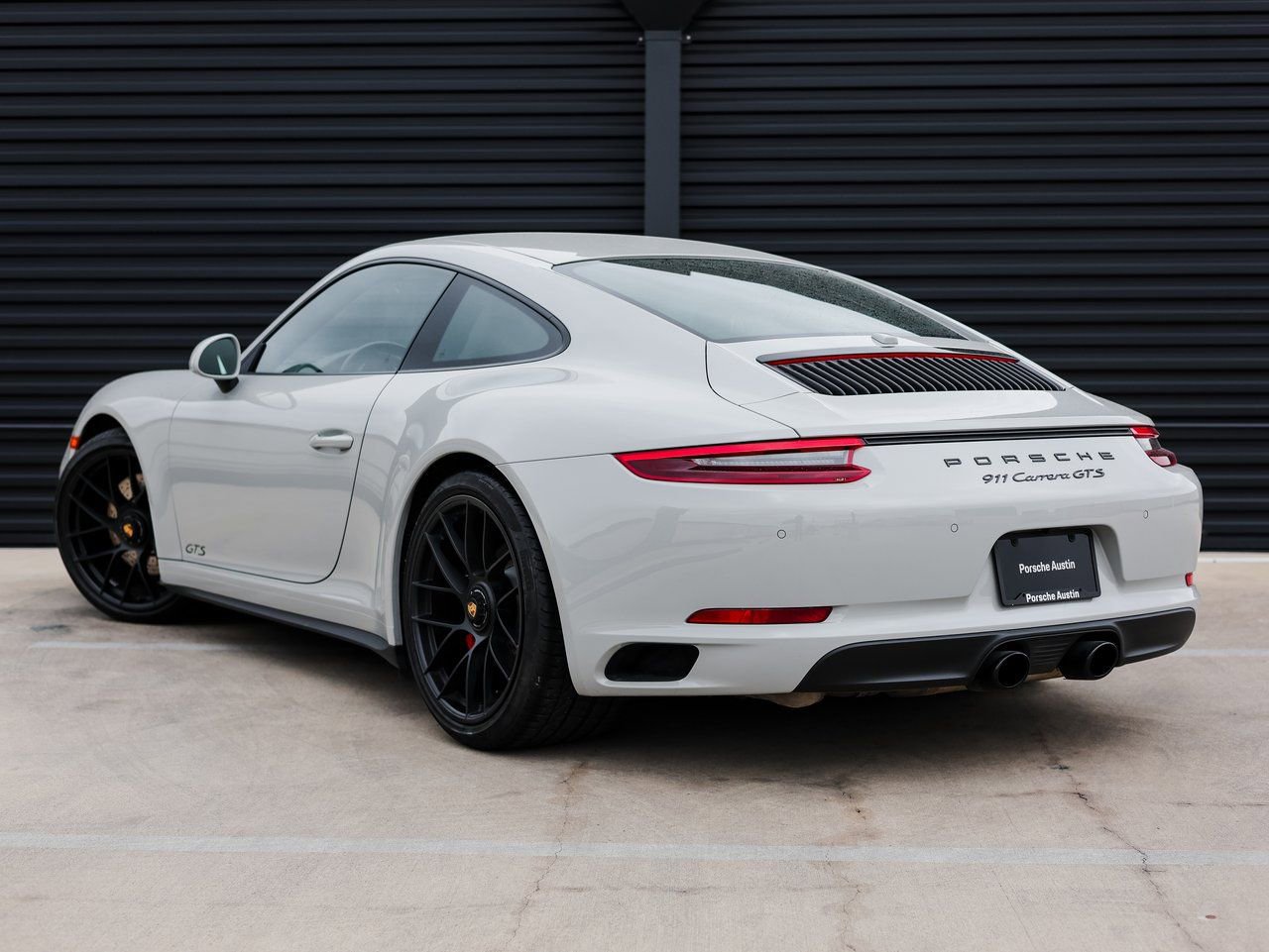 Certified 2018 Porsche 911 Carrera GTS image 3