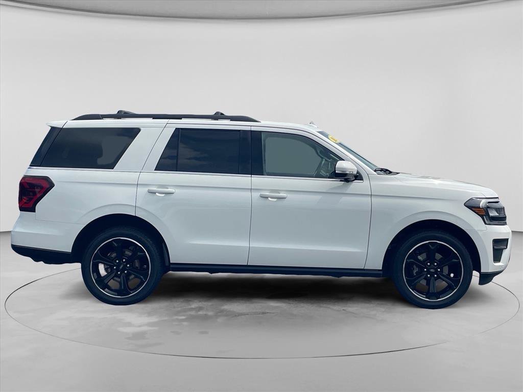 Used 2023 Ford Expedition Limited RWD image 8