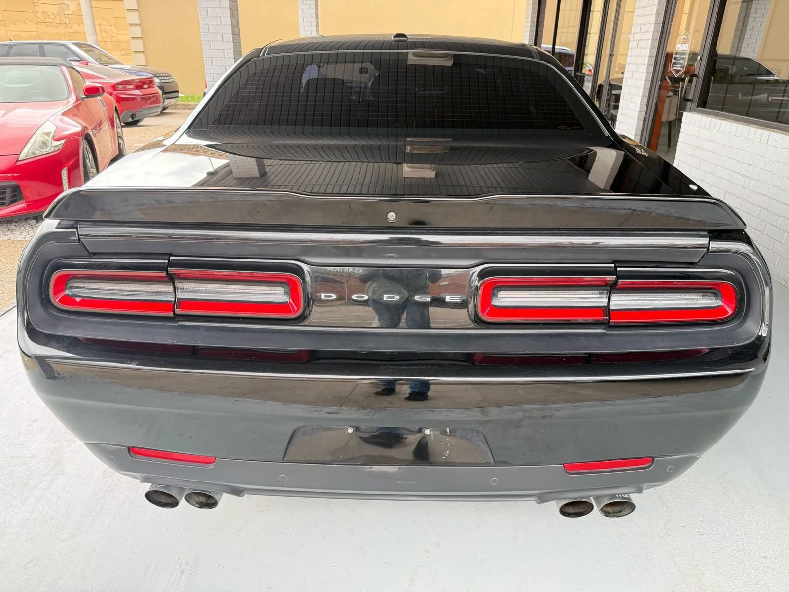 Used 2019 Dodge Challenger R/T RWD image 4
