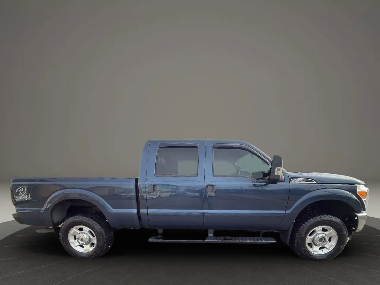 Used 2015 Ford F250 XLT w/ Snow Plow Prep Package image 4