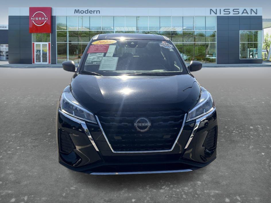 Certified 2025 Nissan Kicks Play S FWD image 2
