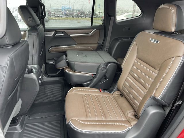 New 2026 GMC Acadia Denali Ultimate w/ LPO, Floor Liner Package image 23