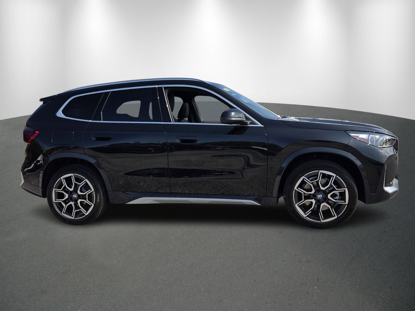 New 2026 BMW X1 xDrive28i w/ Convenience Package image 8