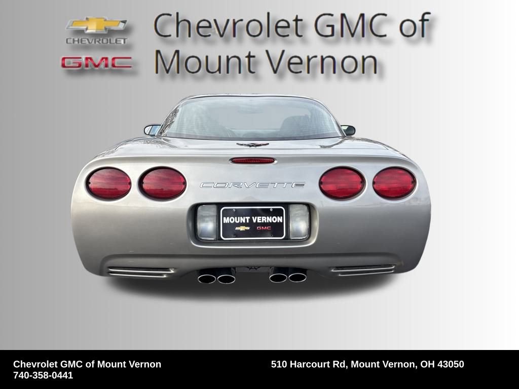 Used 2002 Chevrolet Corvette Coupe w/ Preferred Equipment Group2 image 4