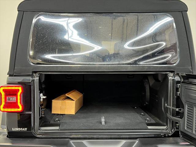 Certified 2024 Jeep Wrangler Sahara w/ Technology Group image 9