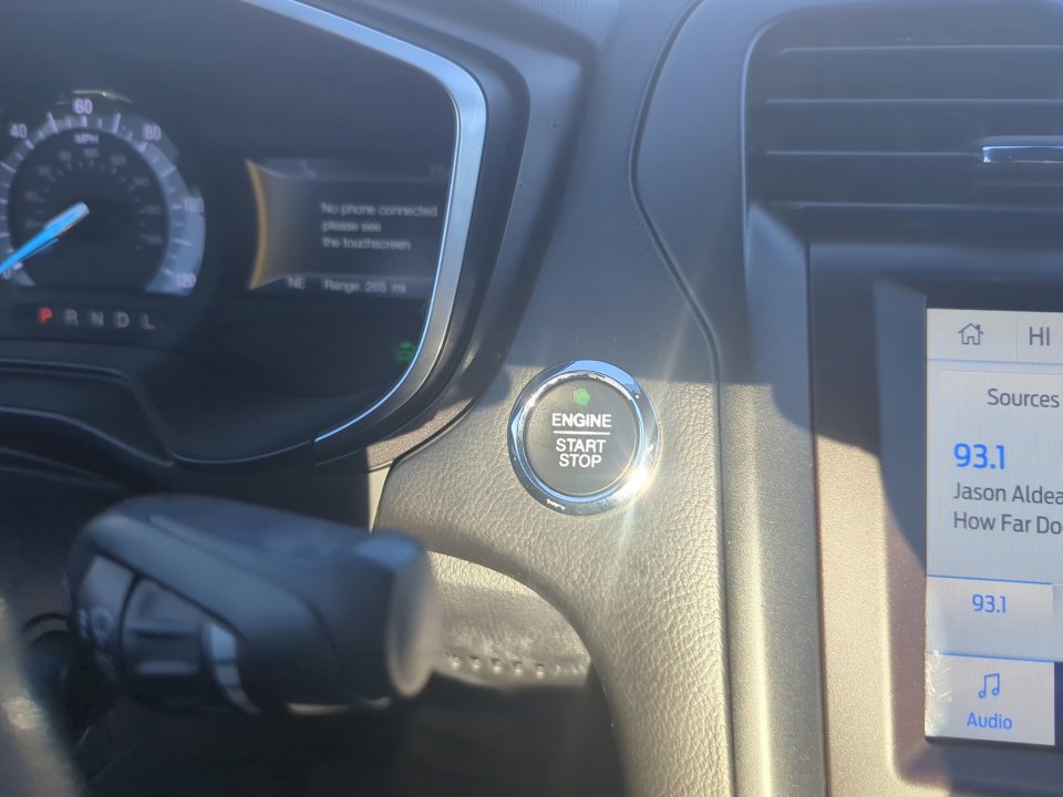 Used 2019 Ford Fusion Energi Titanium image 20