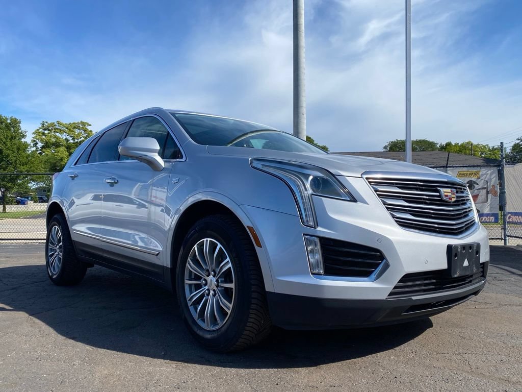 Used 2017 Cadillac XT5 Luxury w/ Driver Awareness Package AWD/4WD image 34
