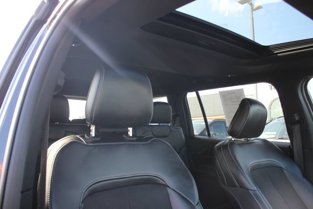 Used 2024 Jeep Grand Cherokee L Altitude AWD/4WD image 33