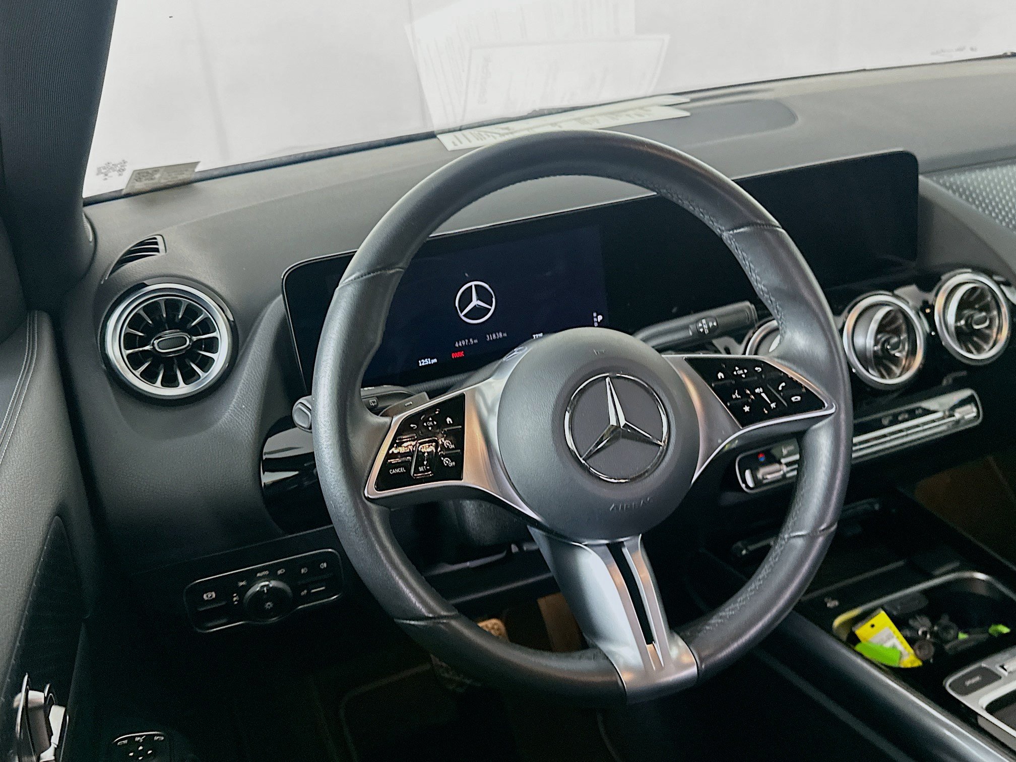Used 2025 Mercedes-Benz GLA 250 image 18