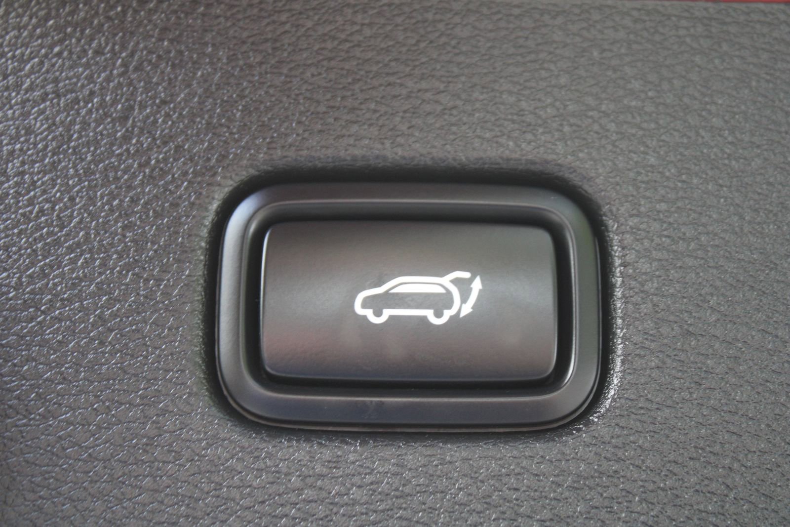 Certified 2025 Kia Sportage SX FWD image 11