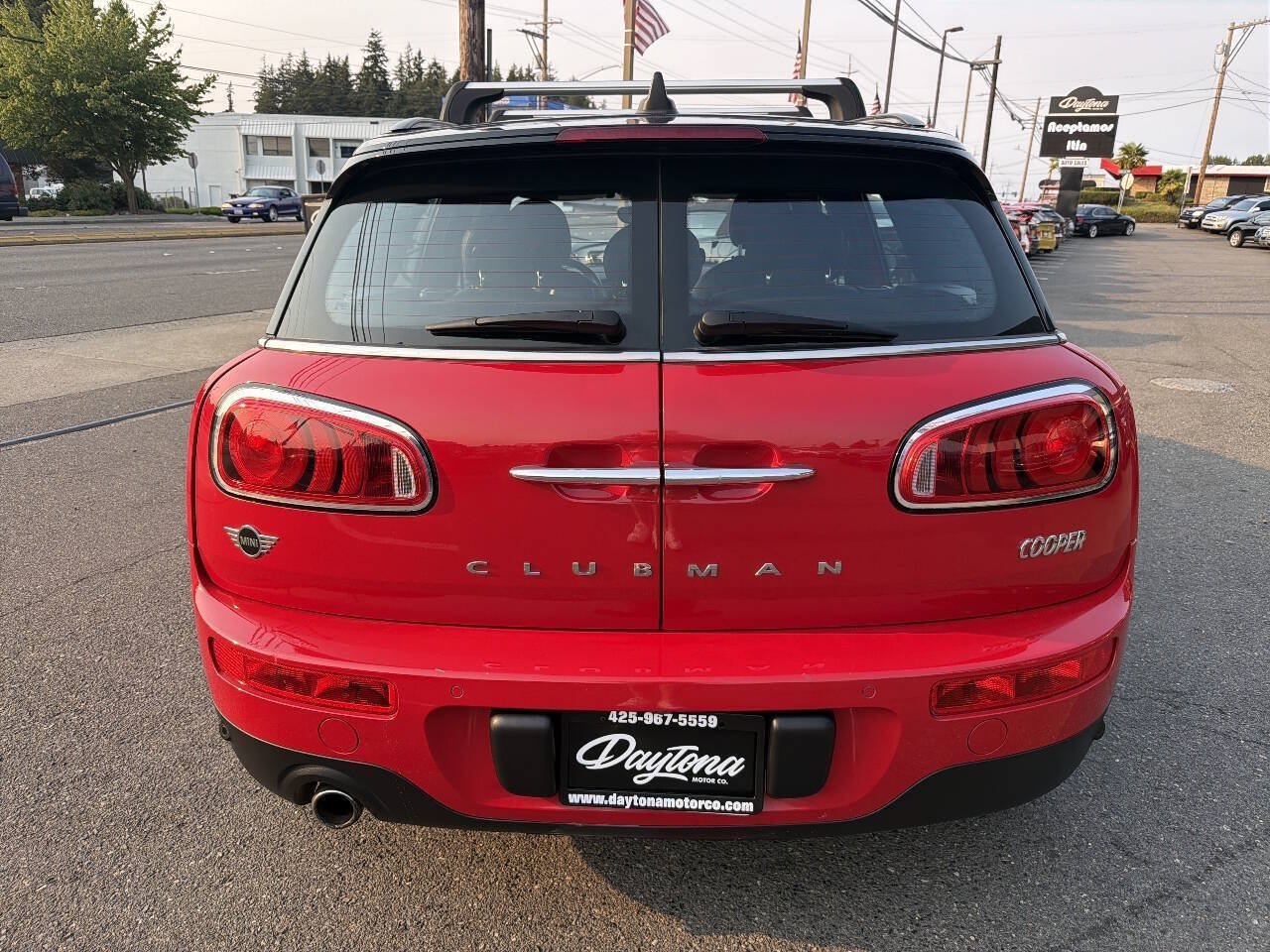 Used 2019 MINI Cooper Clubman ALL4 w/ Premium Package AWD/4WD image 5