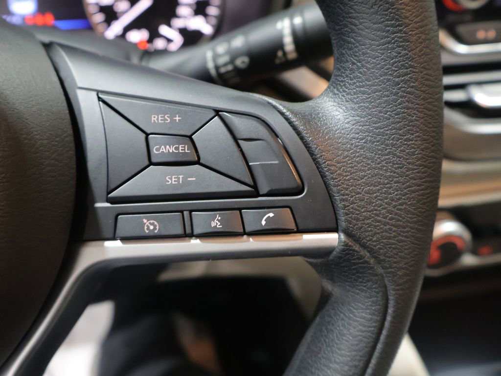 Used 2024 Nissan Altima 2.5 SV AWD/4WD image 36