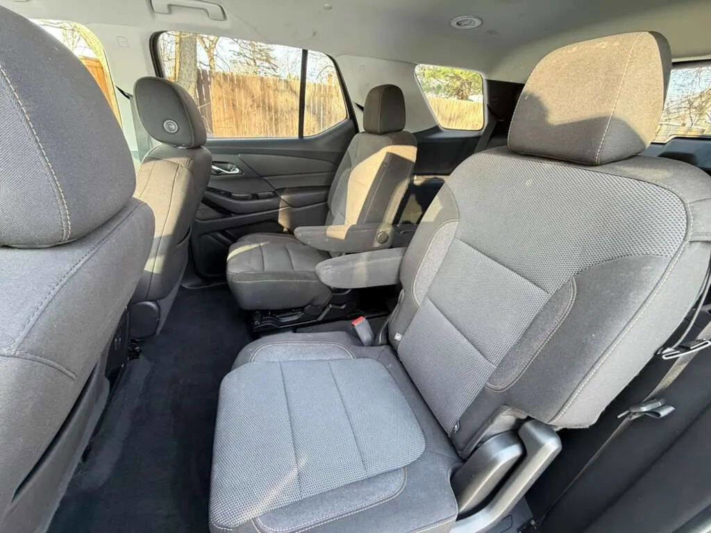 Used 2019 Chevrolet Traverse LT w/ LPO, Floor Liner Package image 10