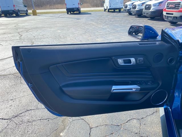 Used 2022 Ford Mustang Premium image 14