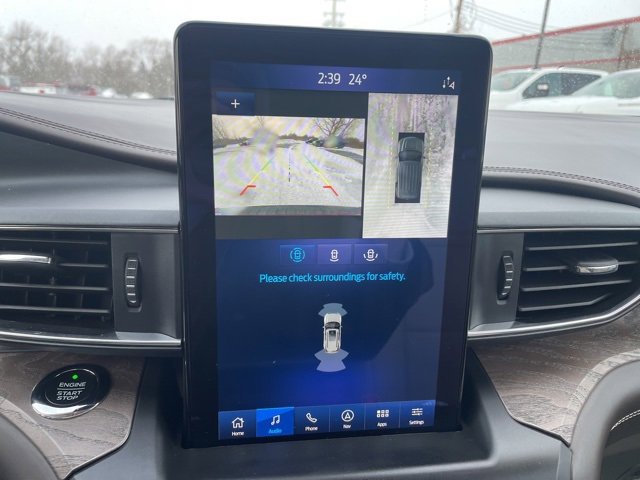 Used 2020 Ford Explorer Platinum w/ Premium Technology Package image 18