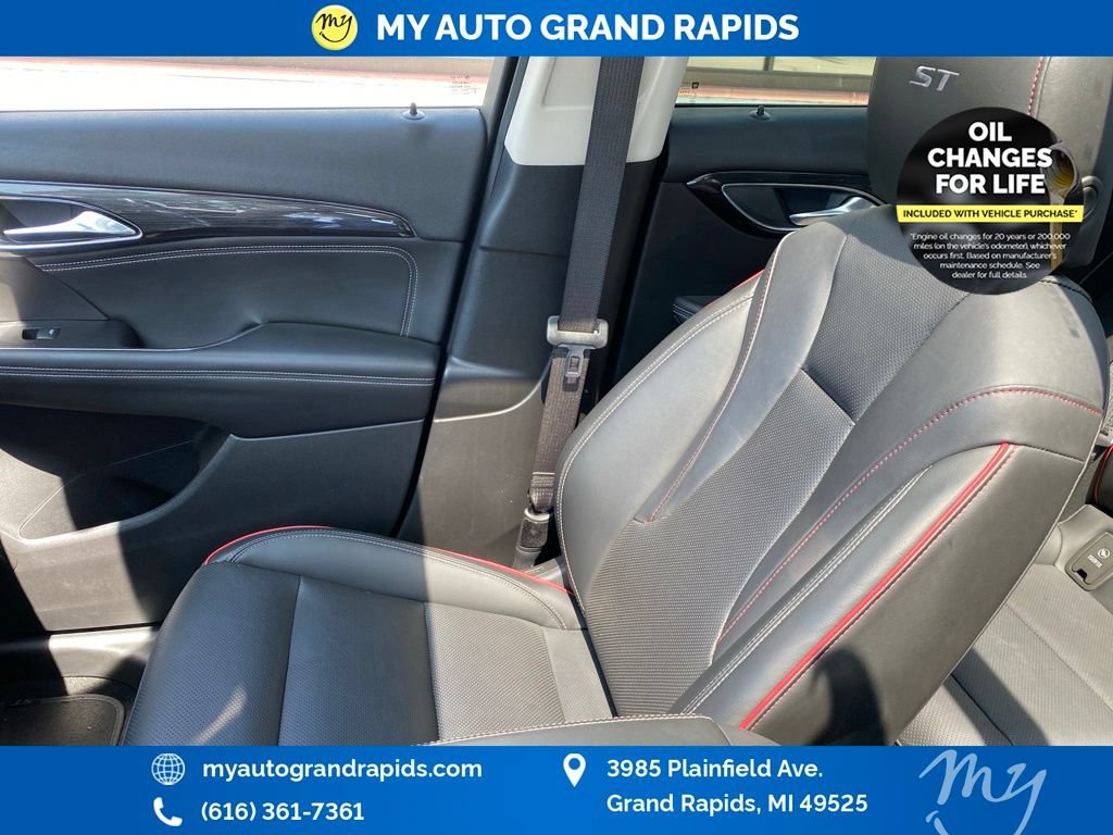 Used 2023 Buick Envision Essence w/ Sport Touring Package AWD/4WD image 18