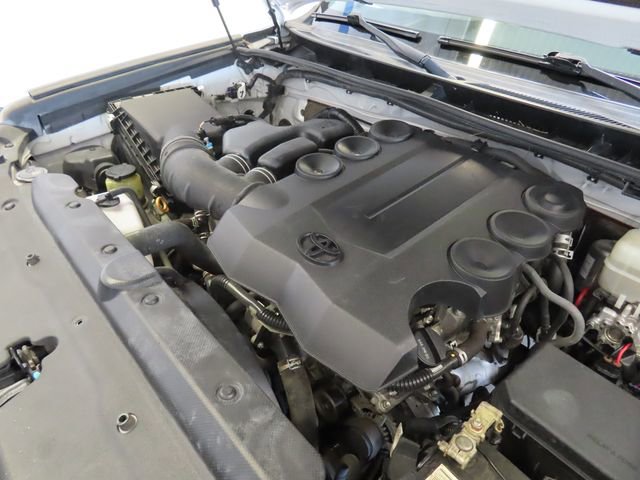 Used 2019 Toyota 4Runner TRD Off-Road Premium AWD/4WD image 37