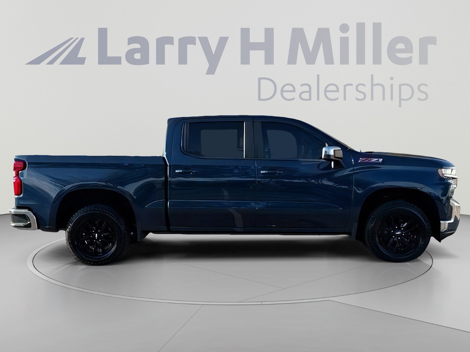 Used 2019 Chevrolet Silverado 1500 LT w/ All-Star Edition AWD/4WD image 7