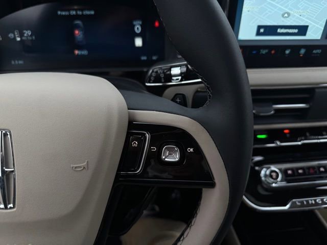 New 2026 Lincoln Corsair Premiere image 28