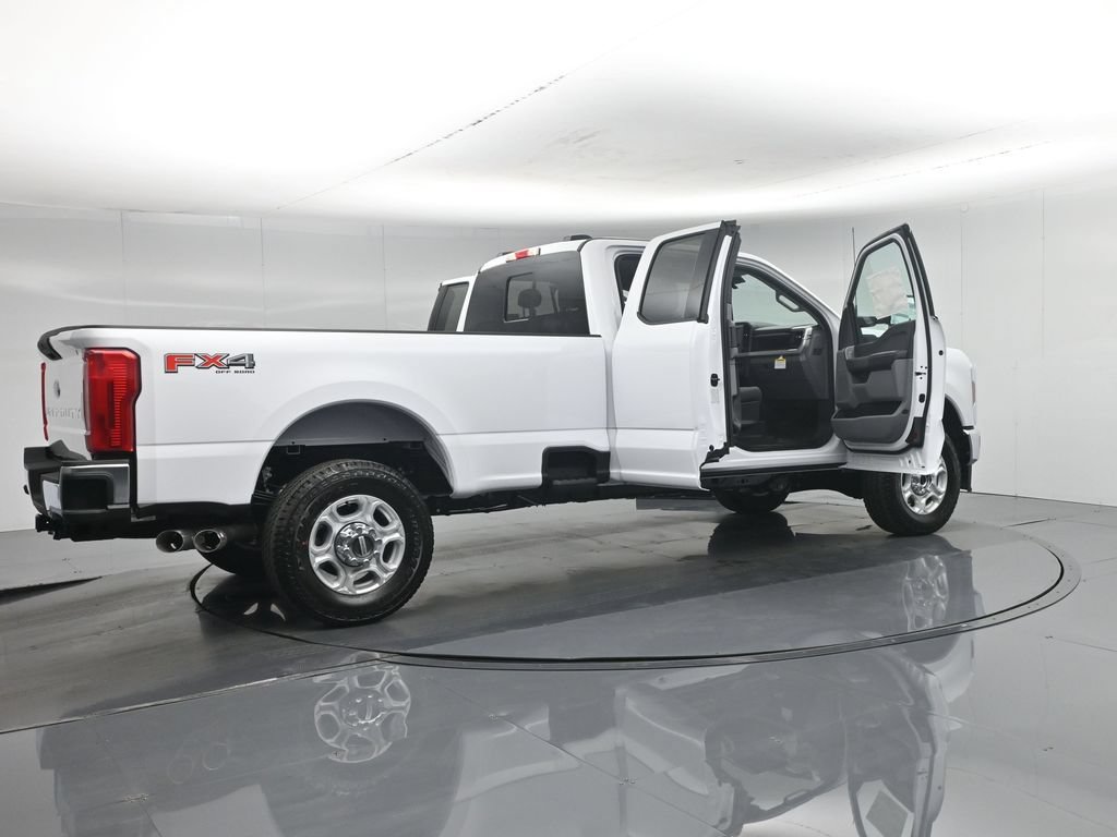 New 2026 Ford F350 XLT AWD/4WD image 5