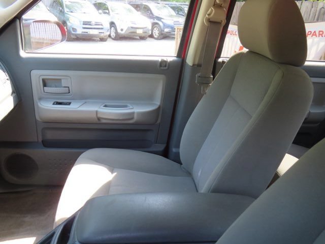 Used 2006 Dodge Dakota SLT w/ Sport Appearance Group AWD/4WD image 18