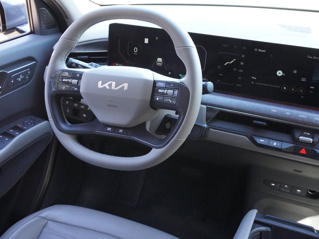 Used 2024 Kia EV9 Land AWD/4WD image 30