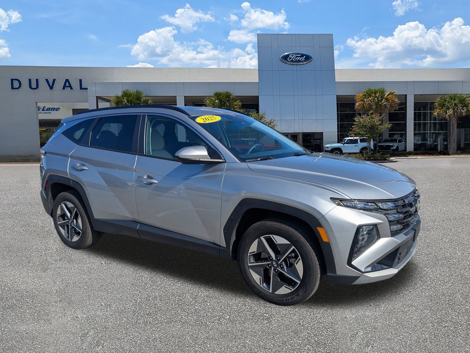 Used 2025 Hyundai Tucson SEL image 2