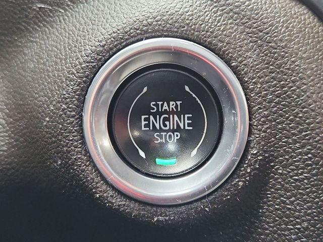 Used 2020 GMC Sierra 1500 SLT RWD image 17