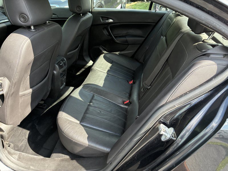Used 2011 Buick Regal CXL Turbo w/ TO2 Preferred Equipment Group FWD image 15