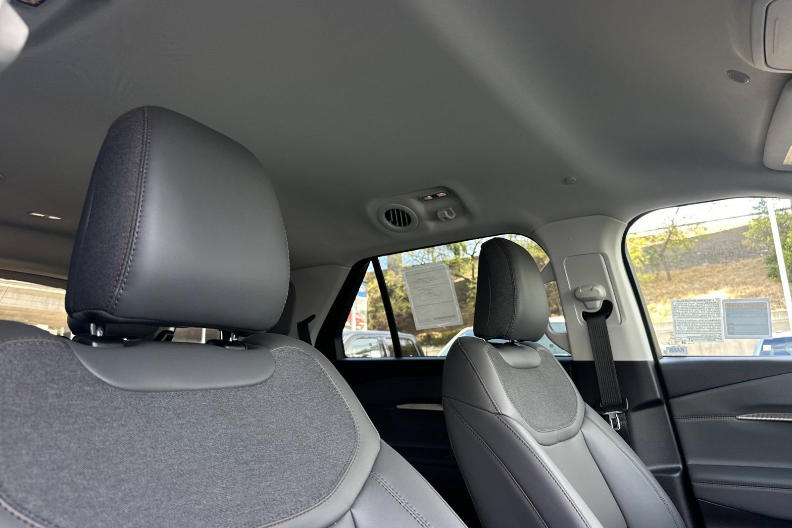 New 2026 Ford Explorer Active w/ Active Comfort Package RWD image 17