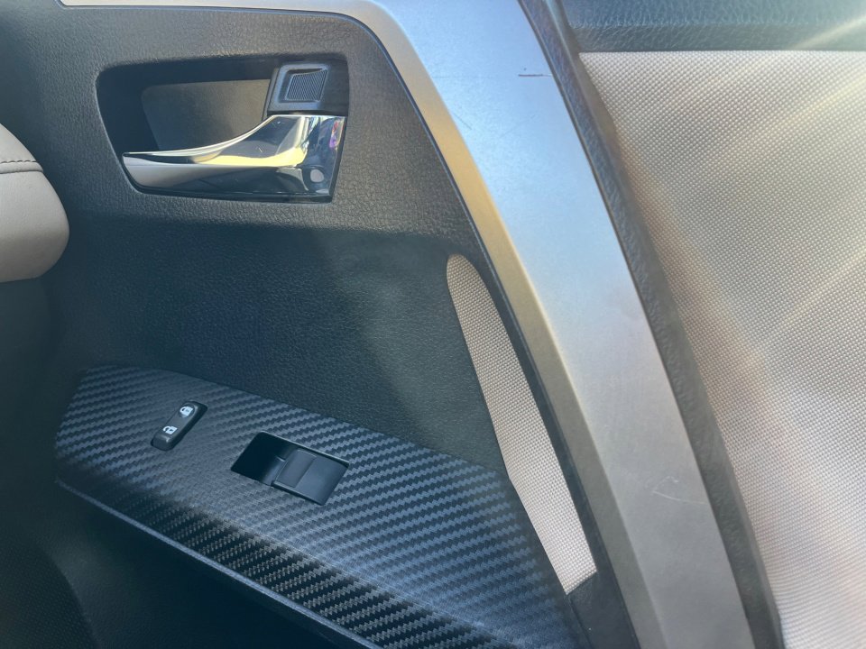 Used 2015 Toyota RAV4 XLE image 31