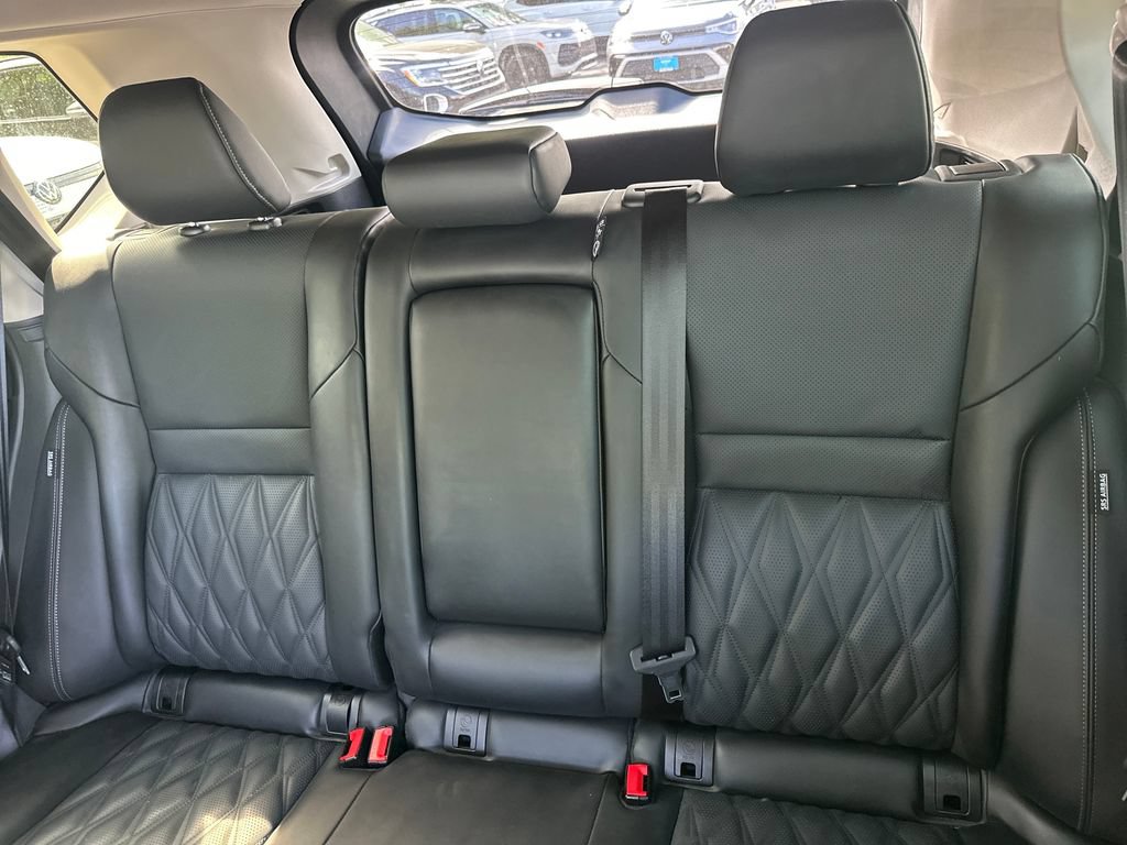 Used 2024 Nissan Rogue Platinum AWD/4WD image 20