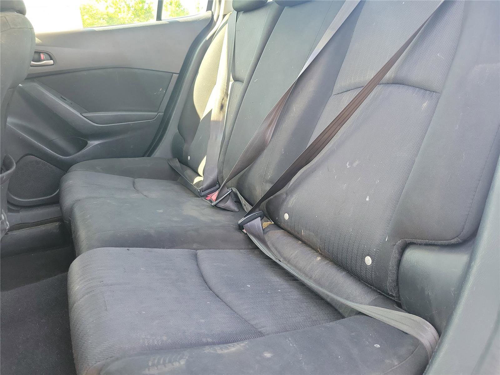 Used 2016 MAZDA MAZDA3 i Sport image 12