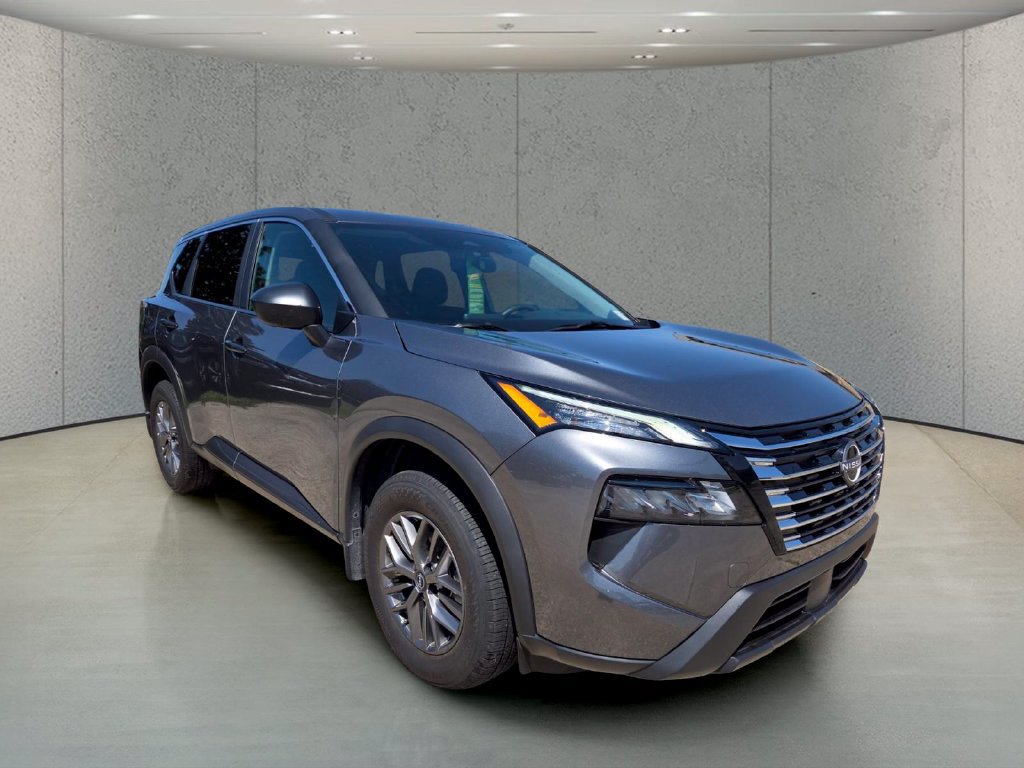 Used 2026 Nissan Rogue S FWD image 7