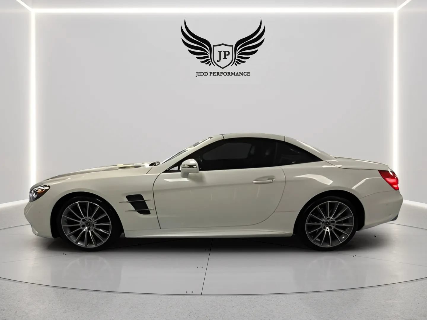 Used 2017 Mercedes-Benz SL 450 image 8