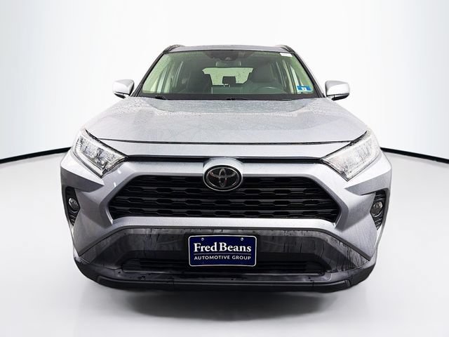 Used 2020 Toyota RAV4 XLE w/ Convenience Package AWD/4WD image 2