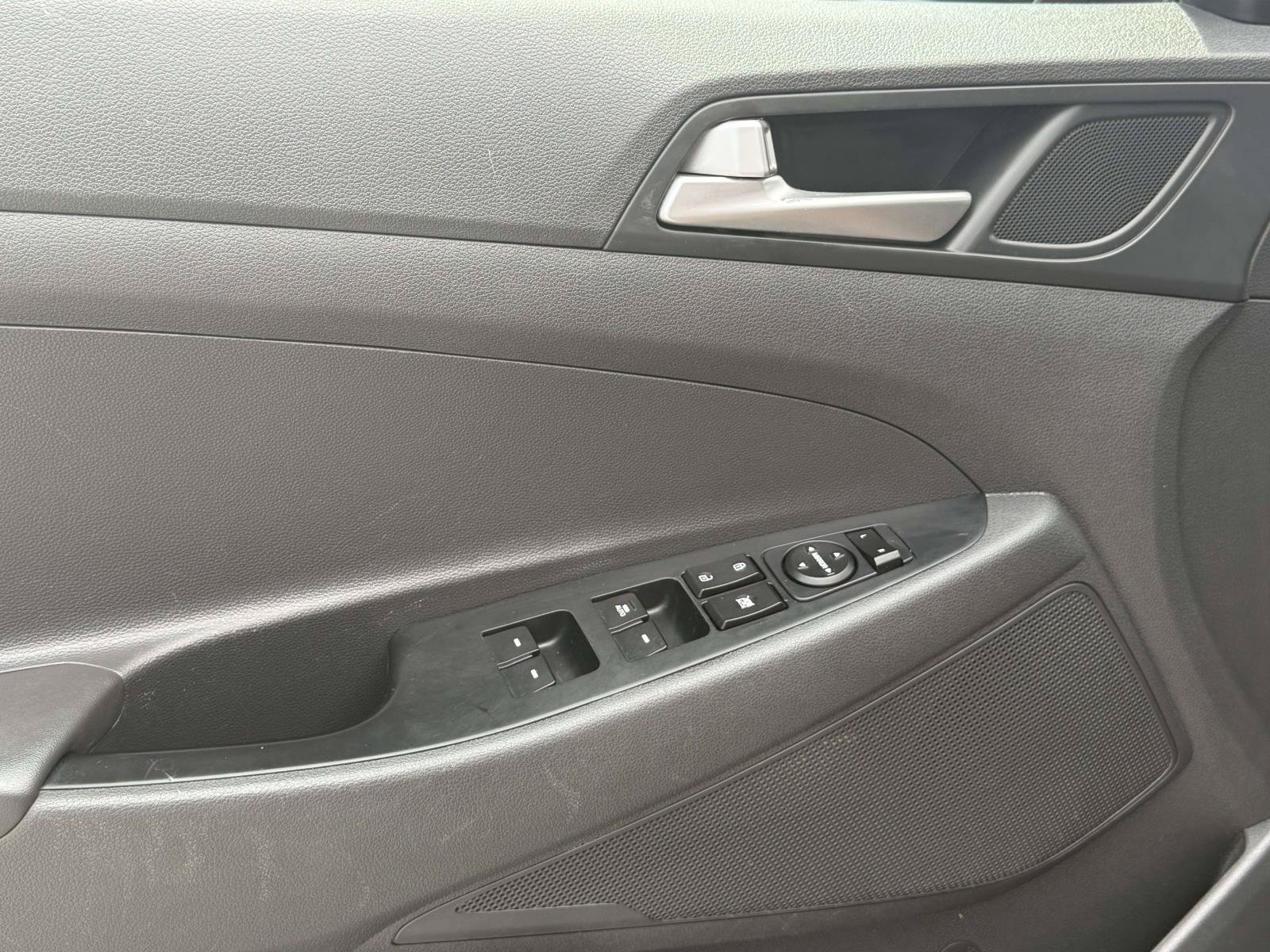 Used 2020 Hyundai Tucson Value AWD/4WD image 16