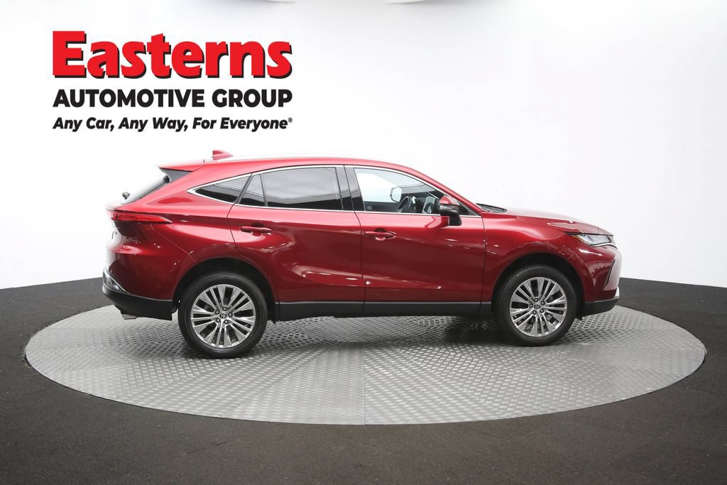 Used 2024 Toyota Venza LE AWD/4WD image 45