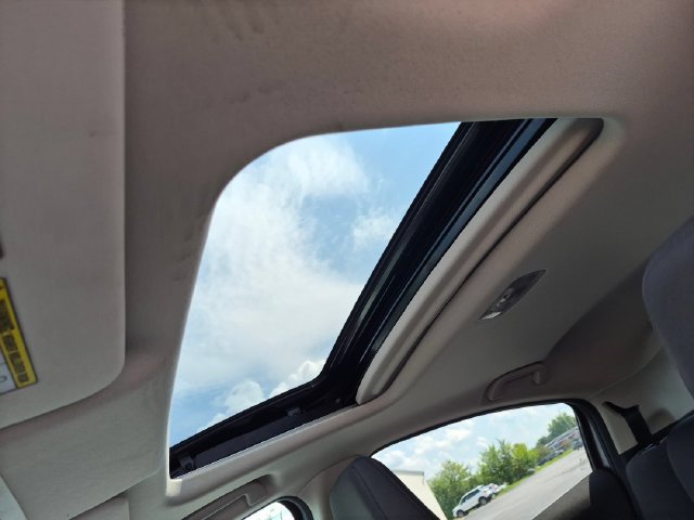 Used 2022 Honda HR-V EX image 16