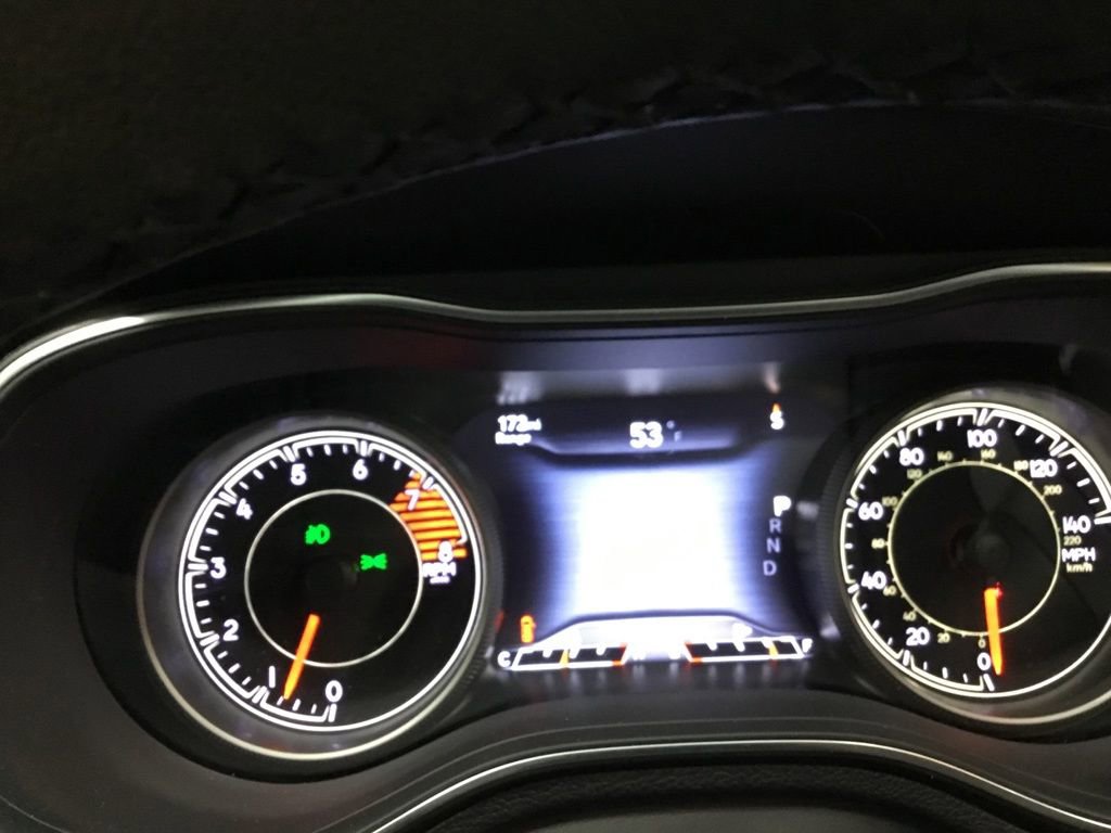 Used 2022 Jeep Cherokee Trailhawk w/ Sun, Sound & Nav Group AWD/4WD image 34