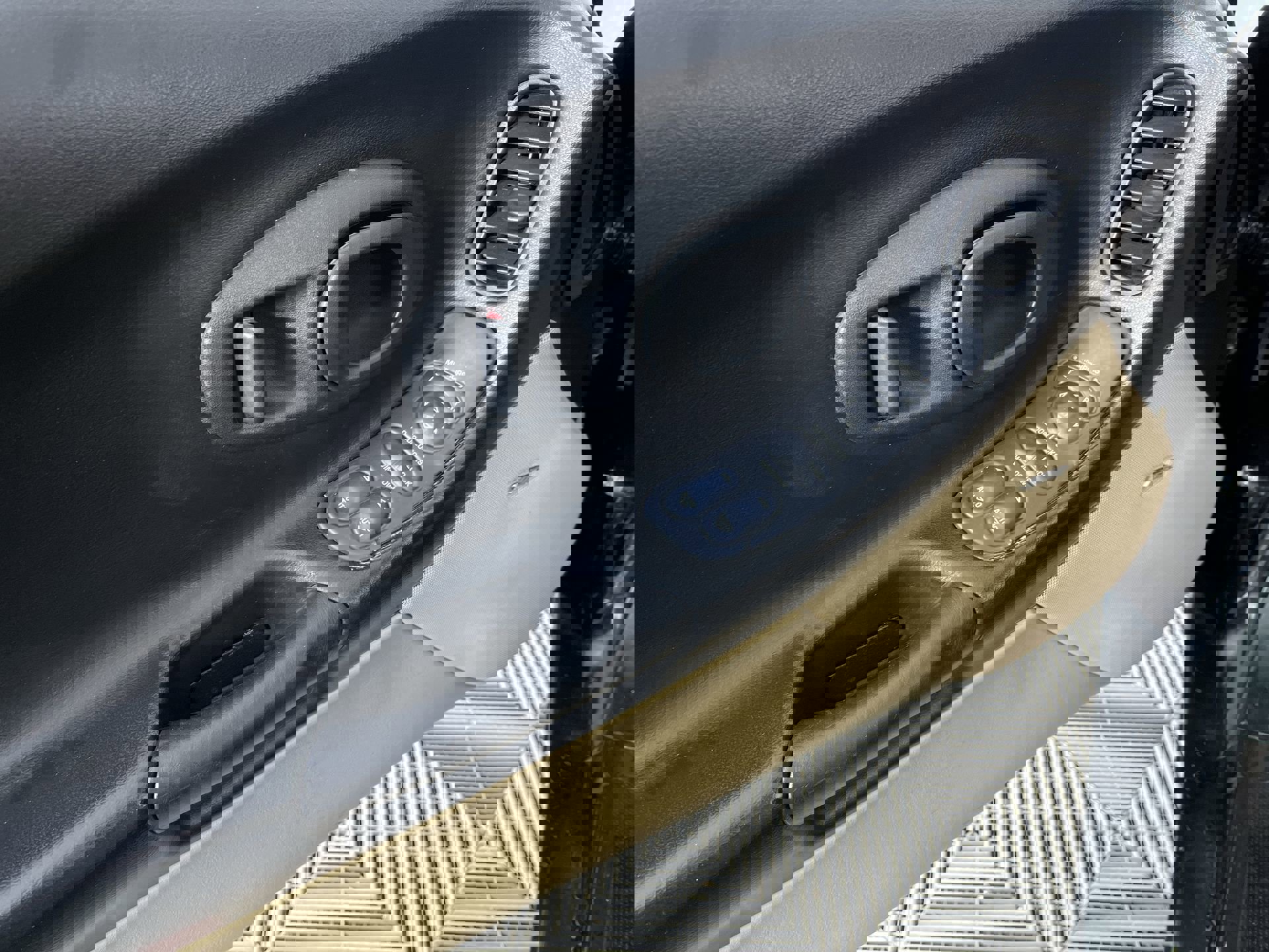 Used 2000 Chevrolet Corvette Base image 13